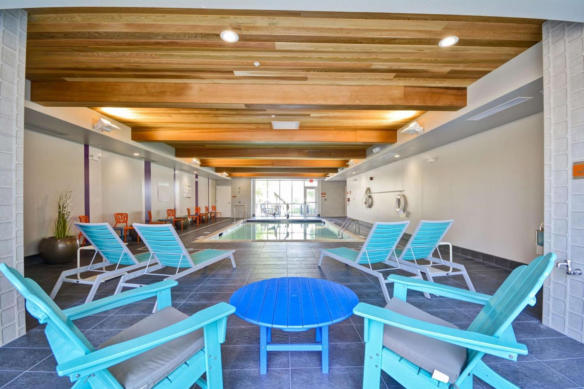 Hotel Home2 By Hilton Cincinnati 3*